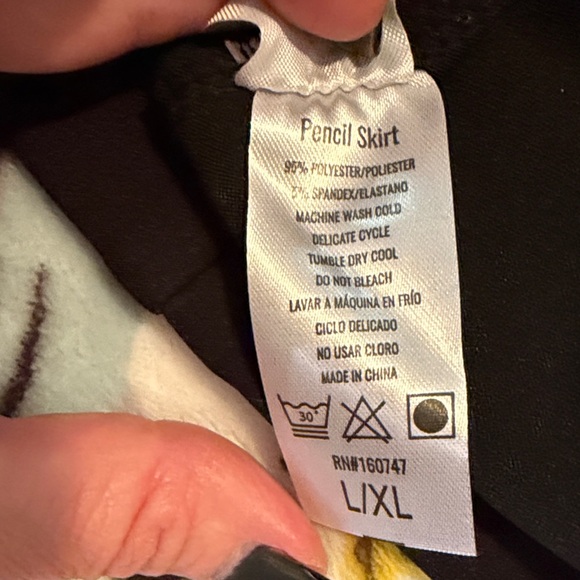 Black Leggings - Picture 3 of 3